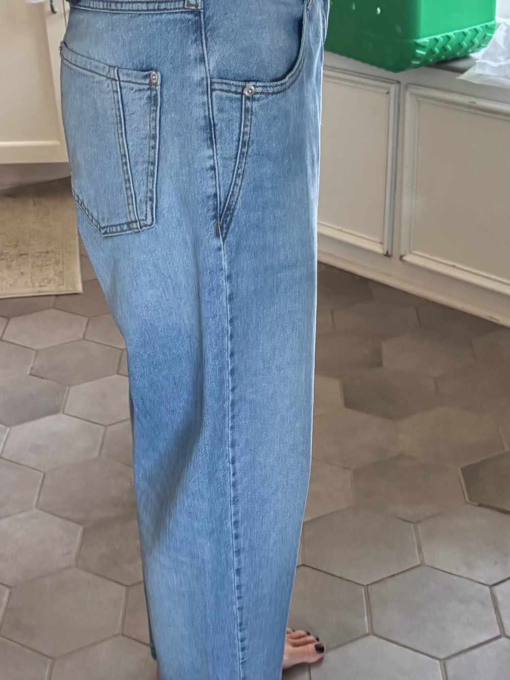 Pilcro Light Blue Cropped Straight-Leg Jeans - Picture 5 of 7